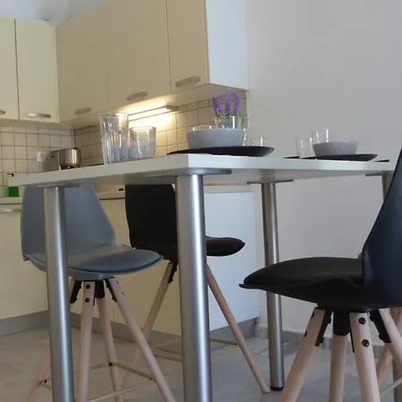 Fay's Apartament *